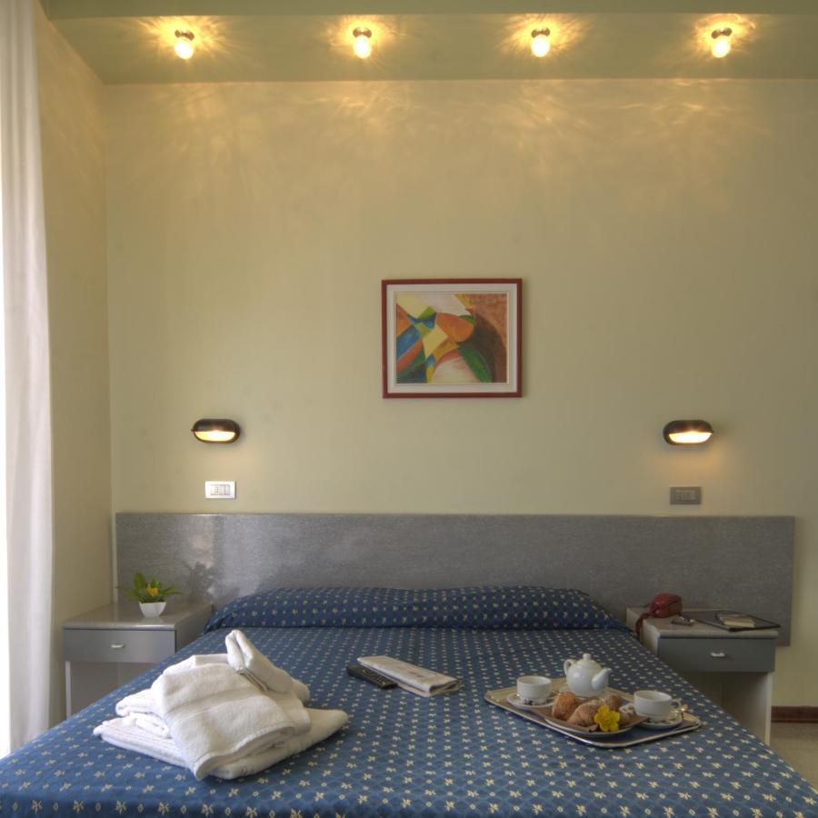 Hotel Reggiana ริชชิโอเน ภายนอก รูปภาพ