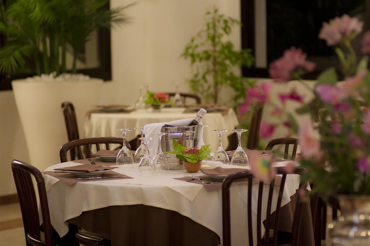 Hotel Reggiana ริชชิโอเน ภายนอก รูปภาพ