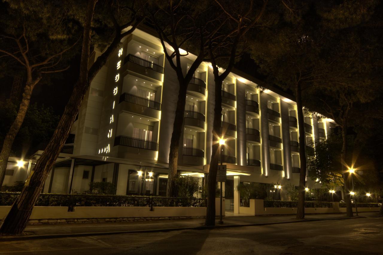 Hotel Reggiana ริชชิโอเน ภายนอก รูปภาพ