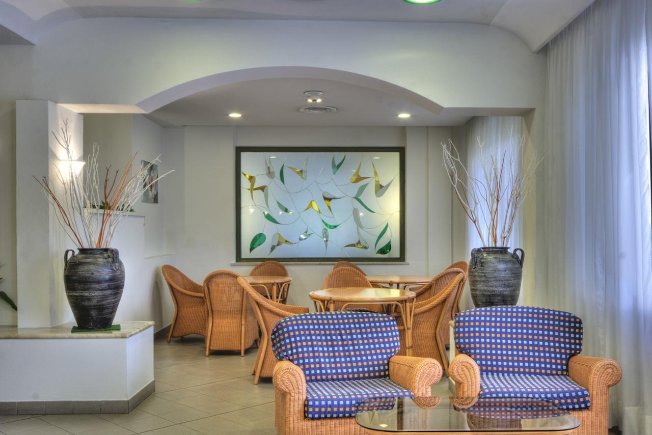 Hotel Reggiana ริชชิโอเน ภายนอก รูปภาพ